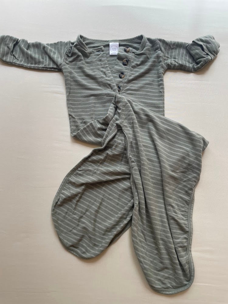 Newborn Knotted Gown
