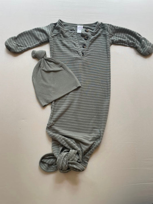 Newborn Knotted Gown